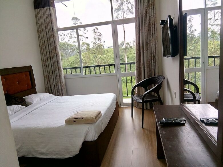 Hill Cool Hotel & Restaurant