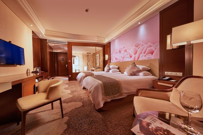 Grand New Century Hotel Fuyang