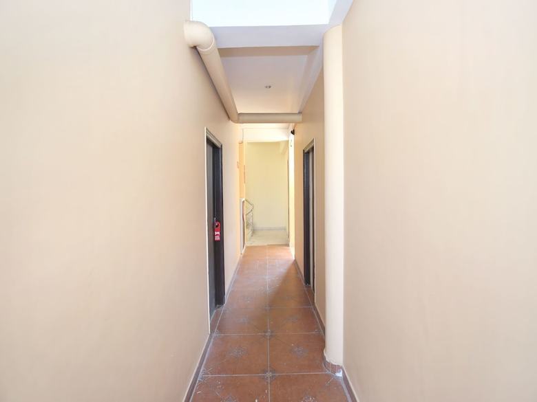 Oyo 12379 Hotel Riyasat