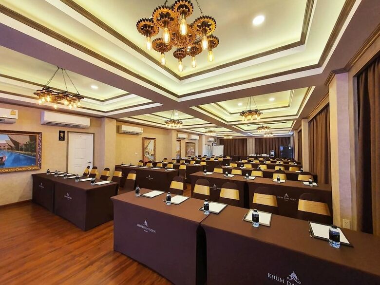 Hotel Khum Damnoen Resort