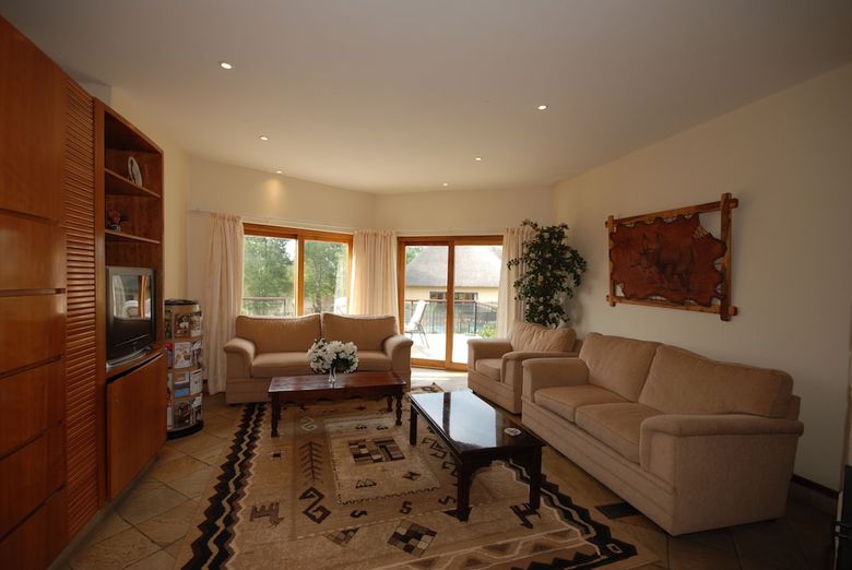 Hotel Hoopoe Haven Guest House