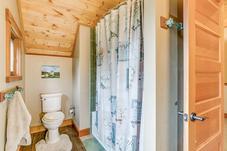 Sequim Chalet