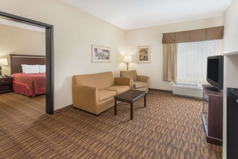 Hotel Days Inn By Wyndham North Mobile