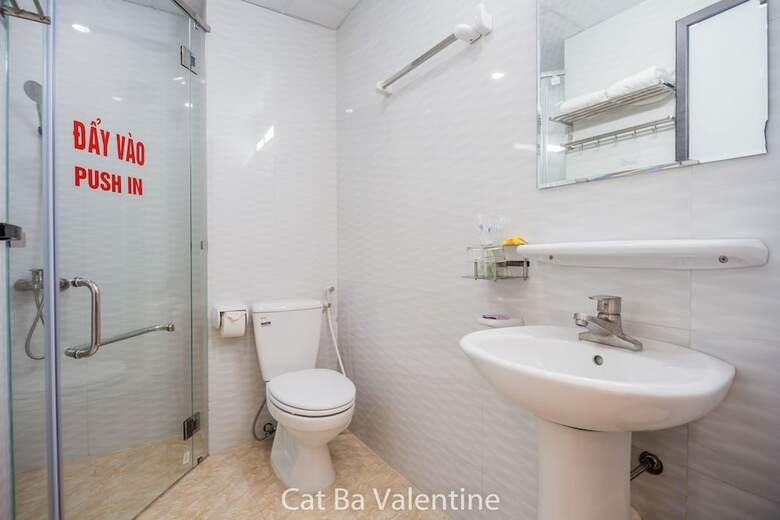 Cat Ba Valentine Hotel