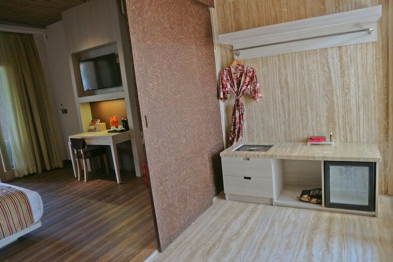 Hotel Grand Mega Resort And Spa Cepu
