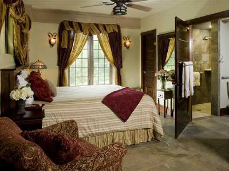 Hilltop Manor Bed And Breakfast
