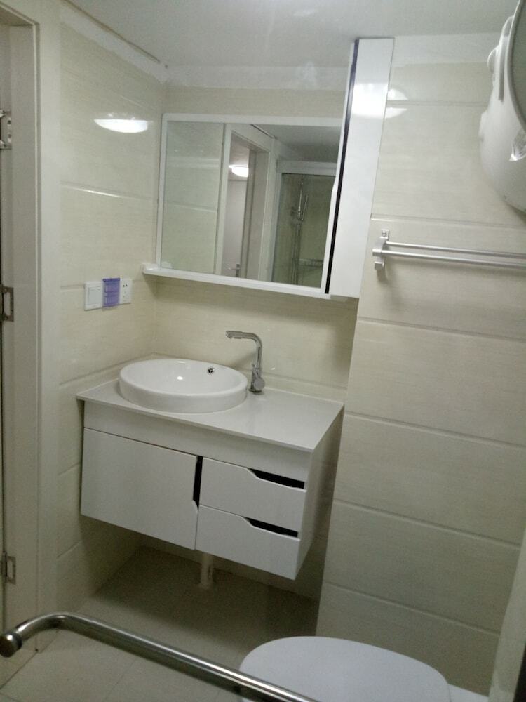 Yunzu Aparthotel (Huanlegu Branch)