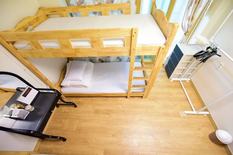 Hostal Ganderak Guesthouse - Hostel