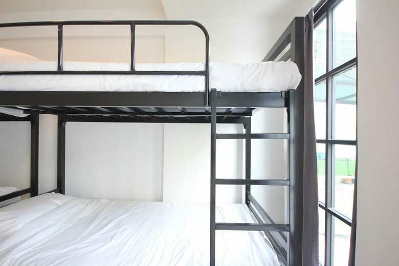 Hostal L22 Hostel