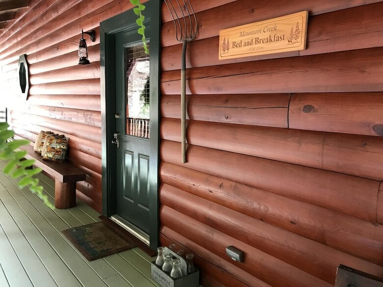 Mountain Creek Bed And Breakfast
