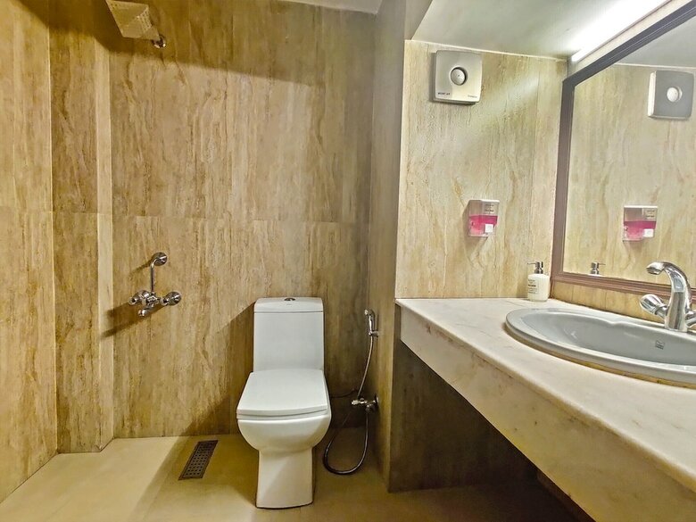Hotel Royal Jardin Whistling Pines Resort