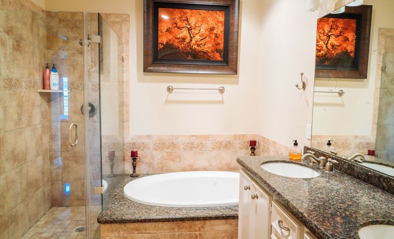 Spacious Kemah Boardwalk Townhome