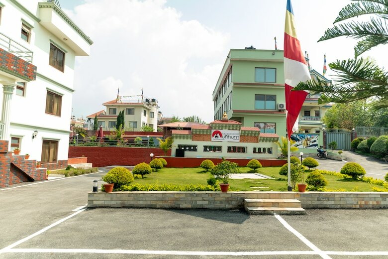 Hotel Mukhum International