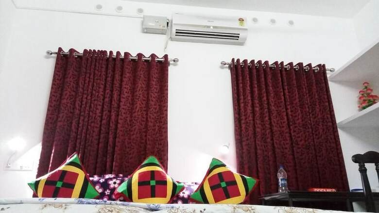 Bed & Breakfast Kuttickattil Gardens Home Stay