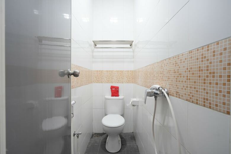 Hotel Reddoorz Plus @ Danau Sunter Utara