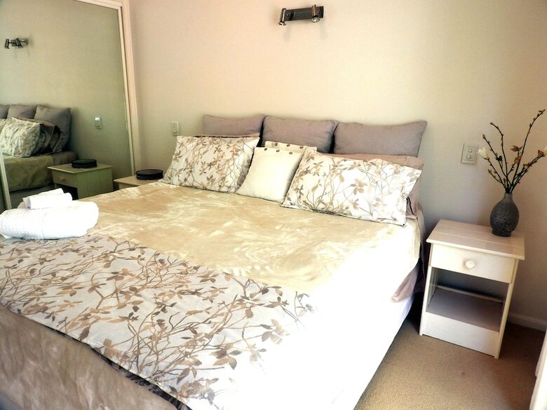 Hotel Howie's Place Noosa