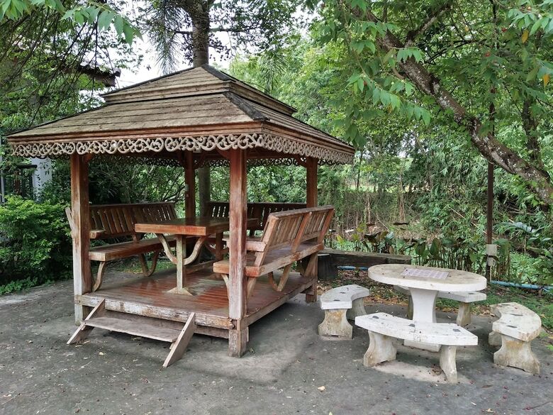 Hotel Phetsangsom Resort