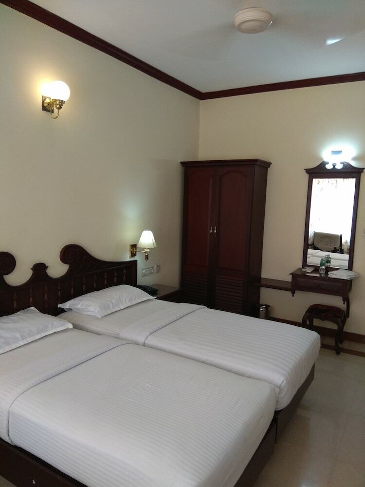 Alleppey Prince Hotel