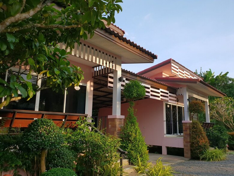 Hotel Baan Suan  Meetang Resort