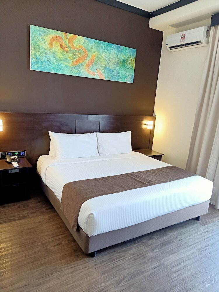 Hotel Lanjut Beach & Golf Resort