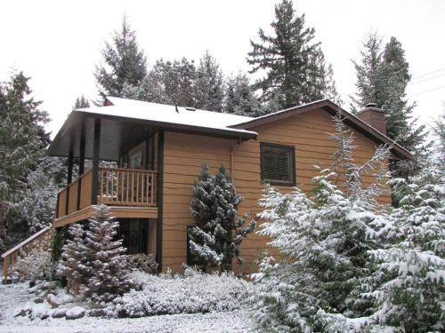 Shawnigan Lake Bed And Breakfast