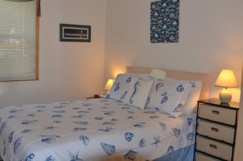 Hotel Sea Parrot Ocean View Manor