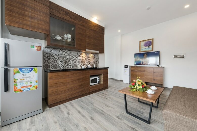 Granda West Lake Apartment