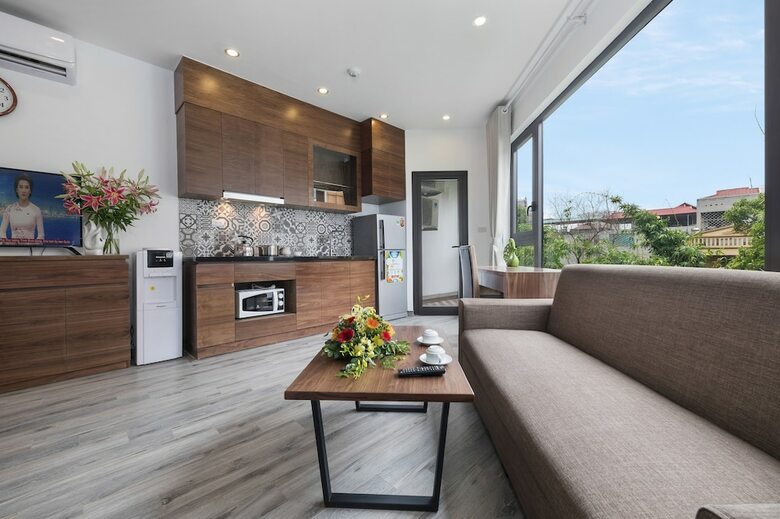 Granda West Lake Apartment