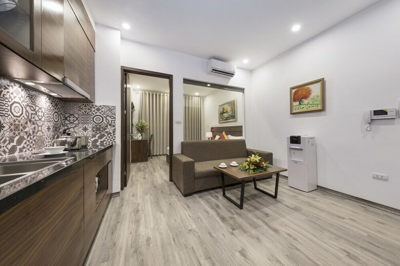 Granda West Lake Apartment