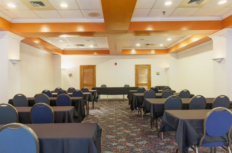 Motel 6 Cutler Bay, Fl