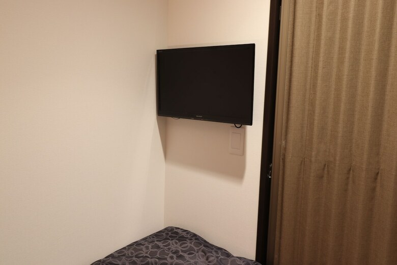 Leo Yu Capsule Hotel Nishi Funabashi