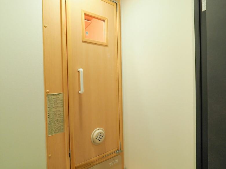 Leo Yu Capsule Hotel Nishi Funabashi