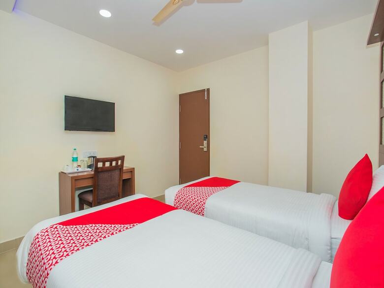 Oyo 16473 Ring View Hotels