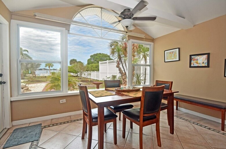 Villa Paradise Cove At Lemon Bay