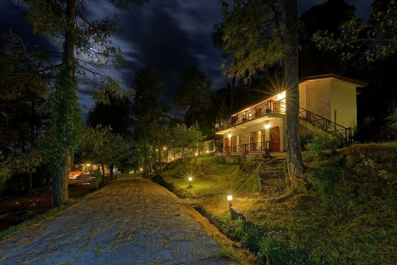 Hotel Arcadian Blue Pines