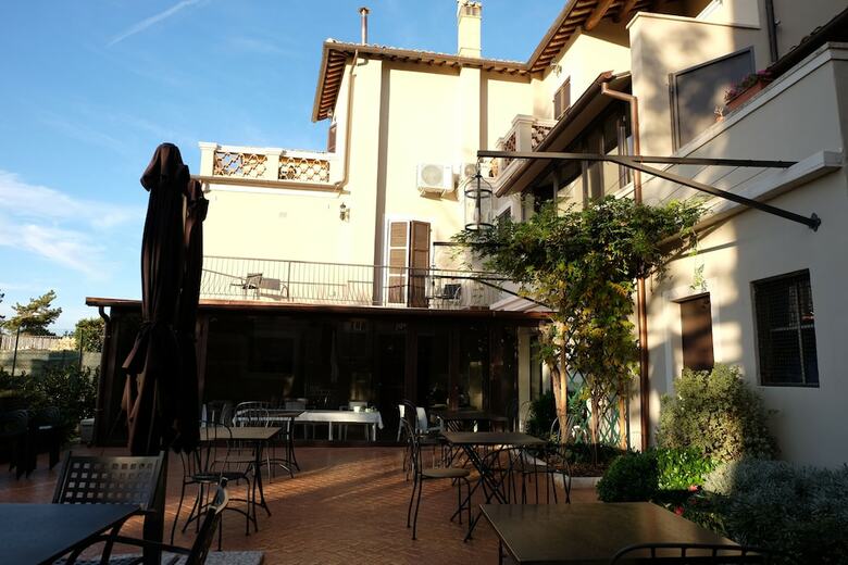 Hotel La Rocca Guest House & Spa