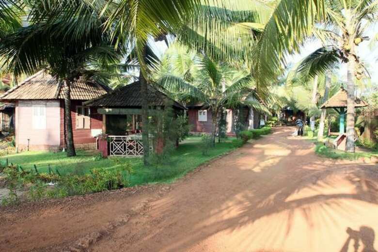Hotel Pranav Beach Resort