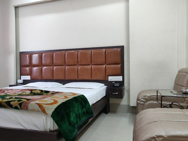 Hotel New Karan