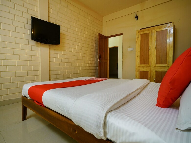 Hotel Oyo 13684 Kerala For Rest Inn