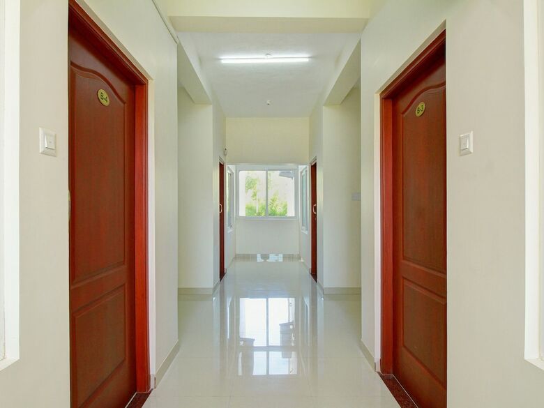 Hotel Oyo 14815 Anu Residency