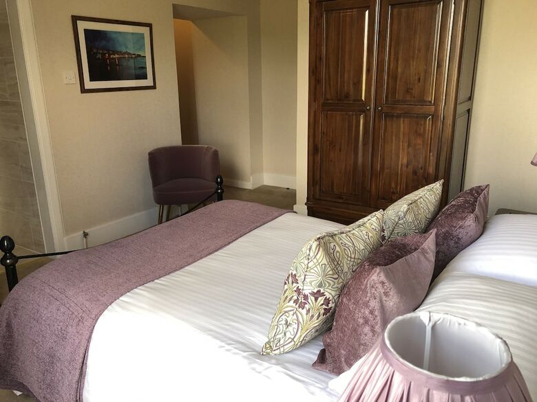 Oswald House Hotel