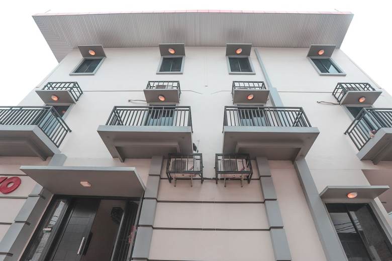 Hotel Oyo 122 Oekude Residence