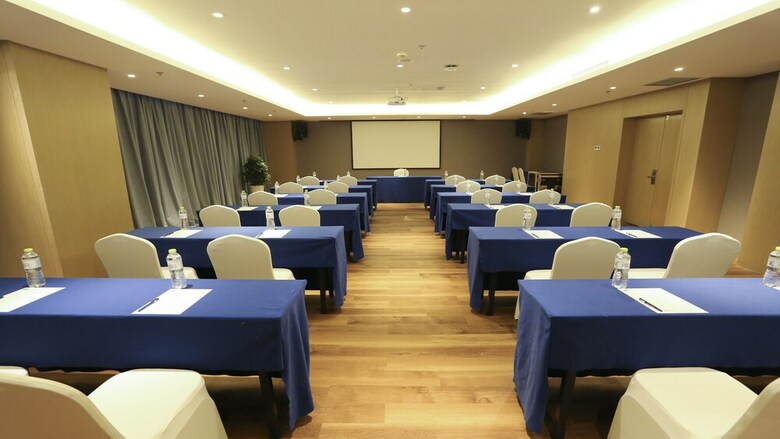 Hotel Holiday Inn Express Linyi Riverside