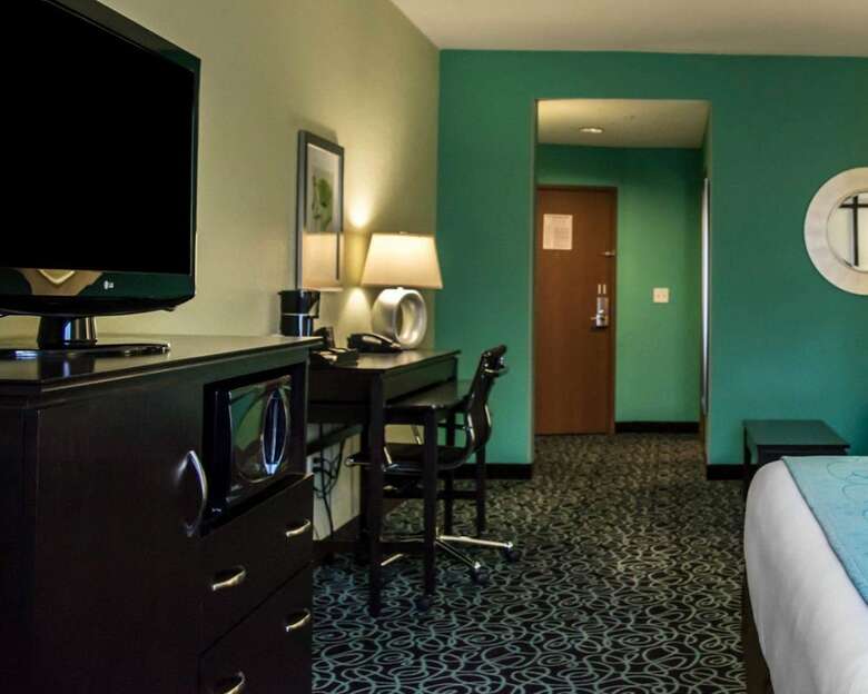 Hotel Comfort Suites At Fairgrounds-casino