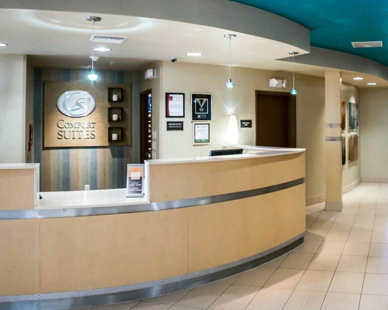 Hotel Comfort Suites At Fairgrounds-casino