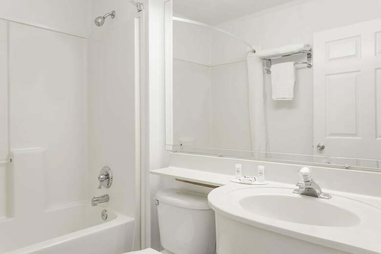Hotel Microtel Inn By Wyndham Athens