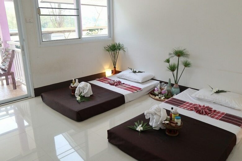 Hotel Chiangrai Lake Hill Resort