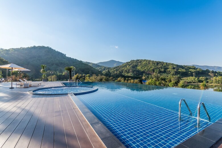 Hotel Chiangrai Lake Hill Resort