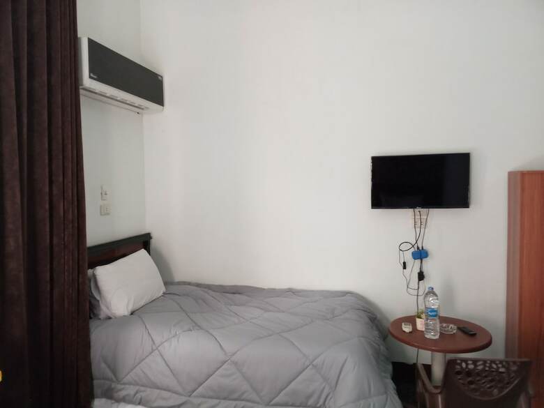 Voyage Hotel
