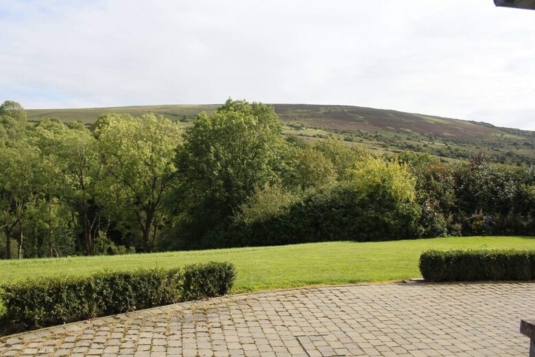Bed & Breakfast Roe Valley Manor And Estate
